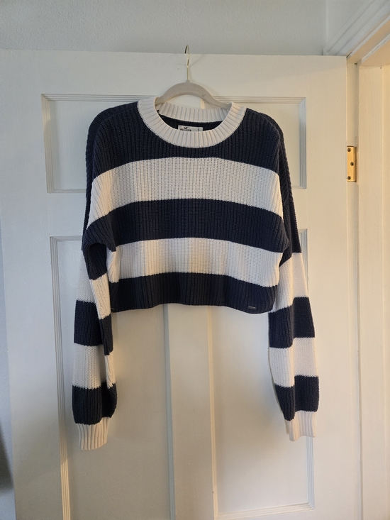 Hollister Sweaters - Hollister Cropped Striped Crewneck Sweater - Navy & White